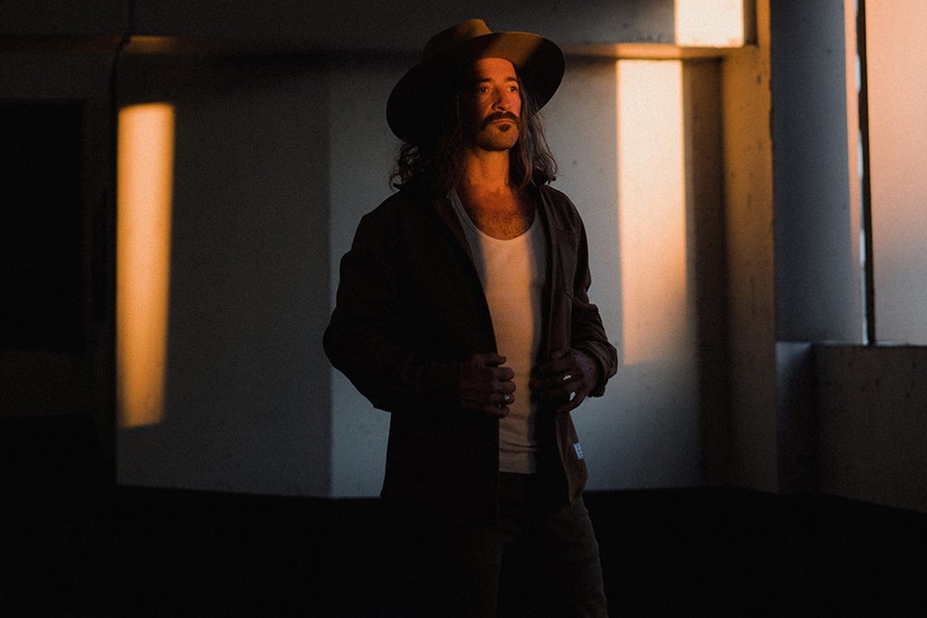 Tractor Presents: Jesse Roper w/ guests AT The Sunset