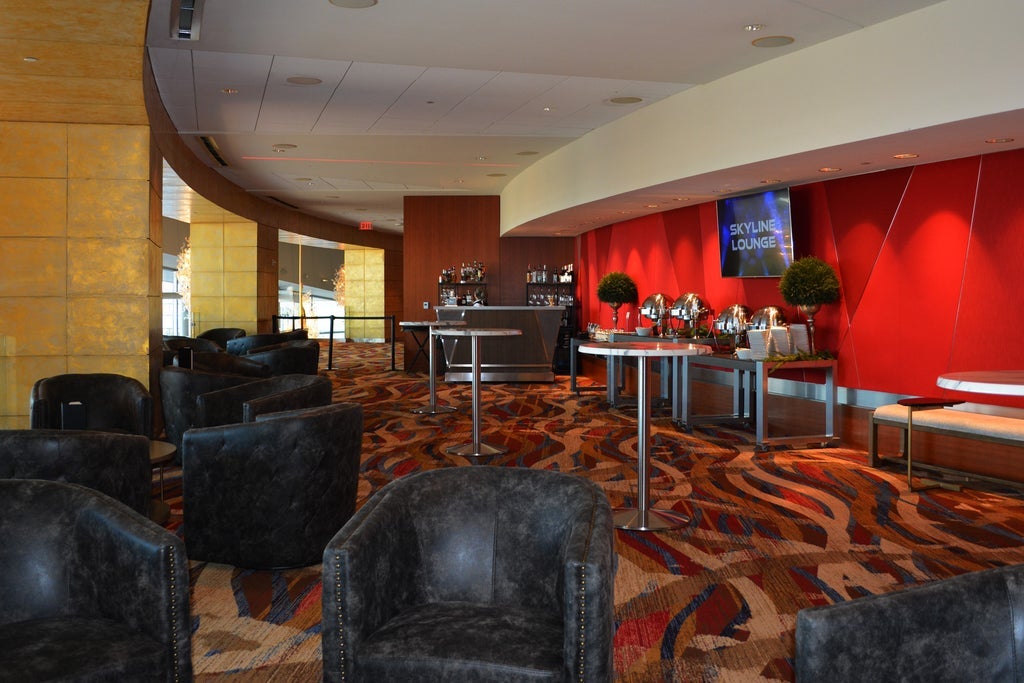 Skyline Lounge Shen Yun