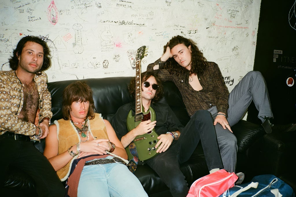 Mac Saturn w/ Trauma Illinois