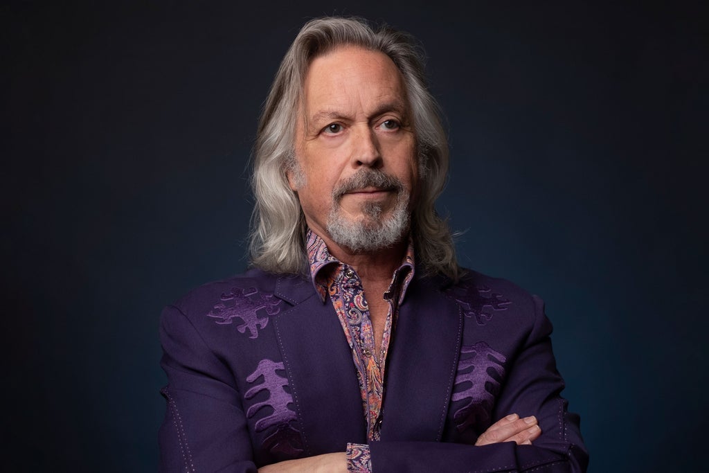 Jim Lauderdale & The Game Changers at Woodlands Tavern