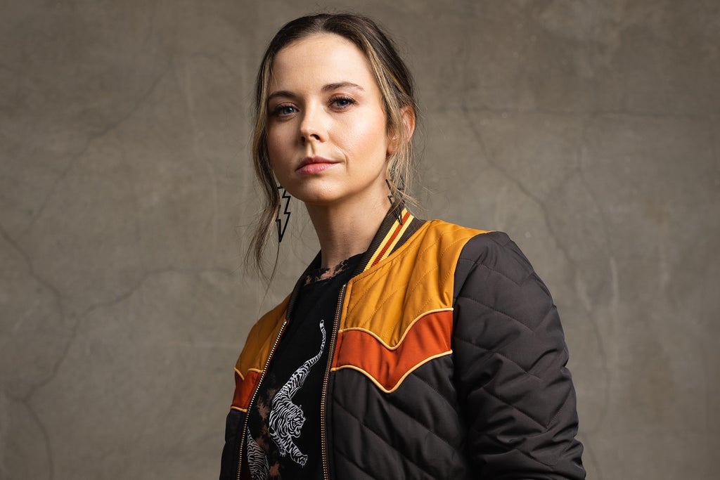 Sierra Hull - Spring Tour