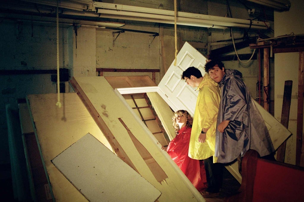 Boys Go To Jupiter - Now You're A Circle Tour