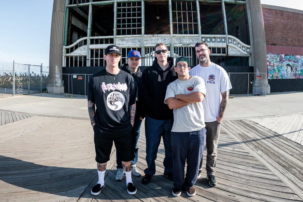 SOS Booking Presents: No Pressure