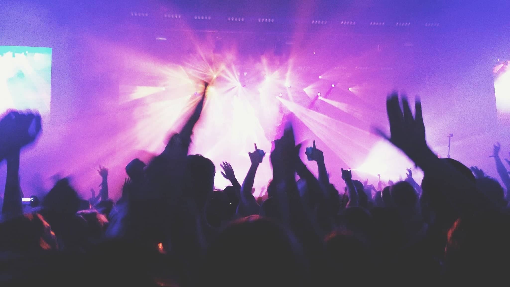 K-POP Superstars Live!